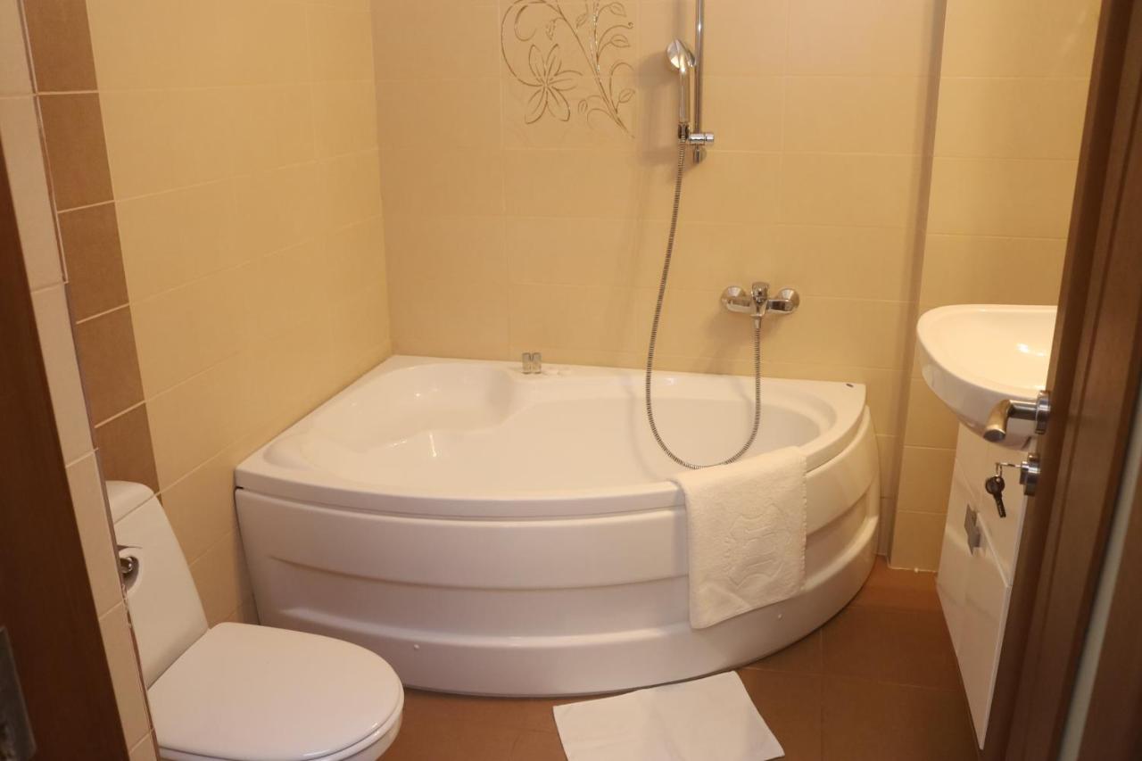 Vega Beach Apartment Мамая Екстериор снимка